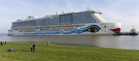 Die AIDA Nova mit Kussmund