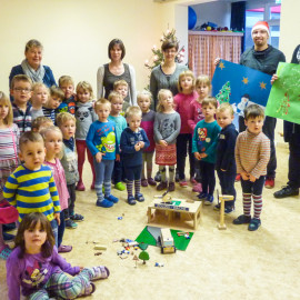 Viele staunende Kinder bei der diesjährigen Aktion
