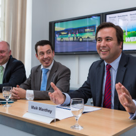 Raymond See, Jost Broichmann und Maik Manthey bei der Pressekonferenz