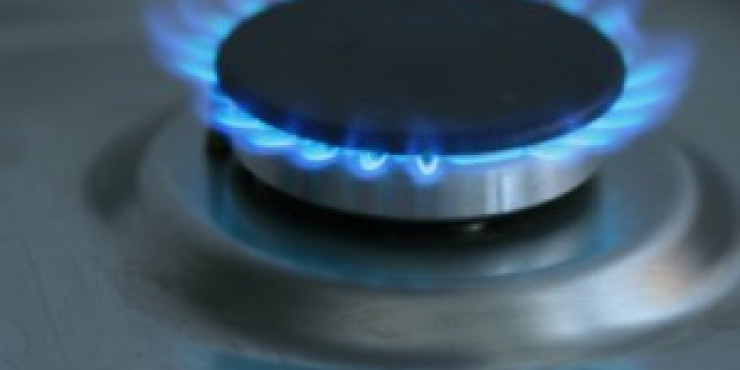 Gasherd der gerade aktiv ist, jedoch ohne Topf oder Pfanne drauf