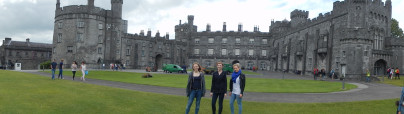 Lena, Anne, Johanna vor dem Kilkenny Castle